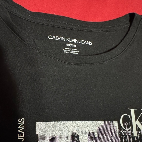 Calvin Klein Black Tee with Urban Graphic - Picture 3 of 5